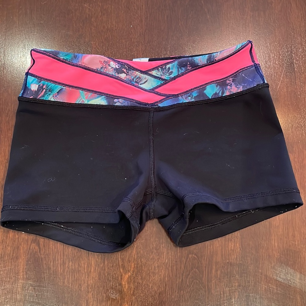 Ivivva girls reversible dance shorts size 12